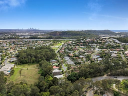 2/35 Cowell Drive, Burleigh Heads