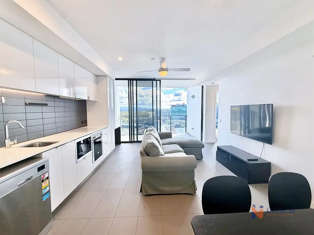 Fortitude Valley 2Moenga Modern Corner Apartment with Stunning Views For Sale