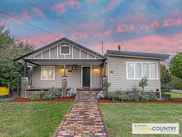 182 Taylor Street, Armidale