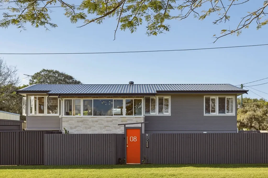 Clontarf 3कमरा Corner Block Showpiece with an Epic Shed - Where Design Meets Lifestyle