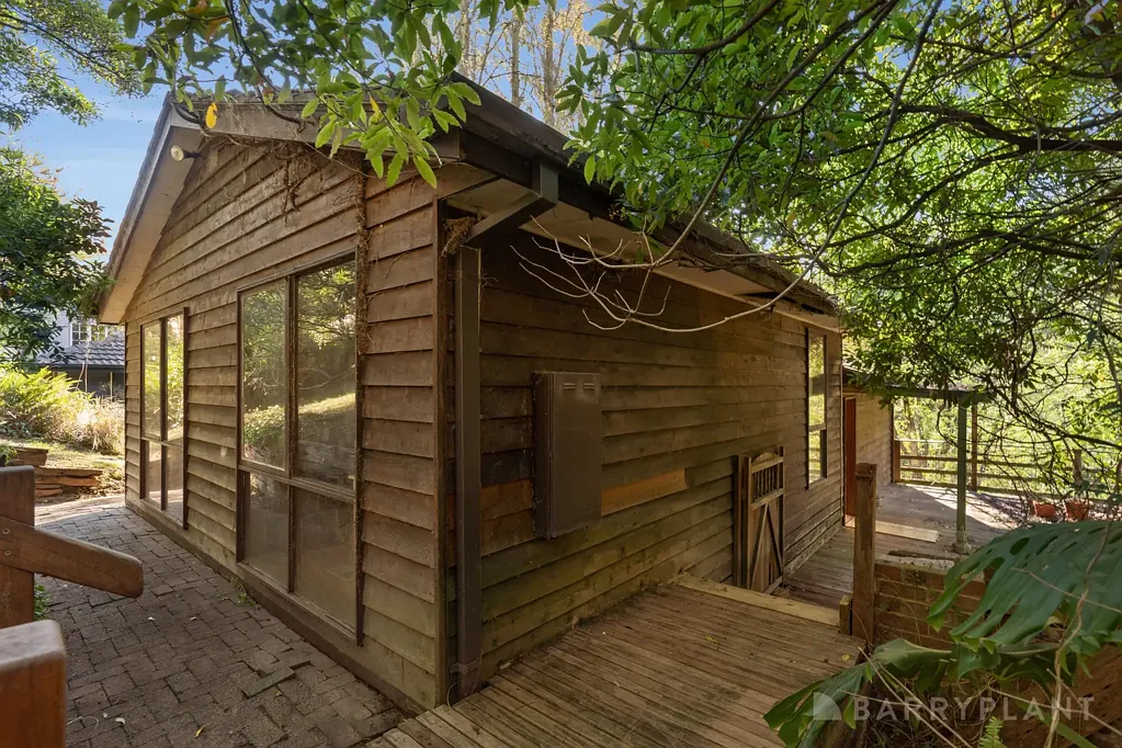117 Old Belgrave Road, Upwey, VIC 3158