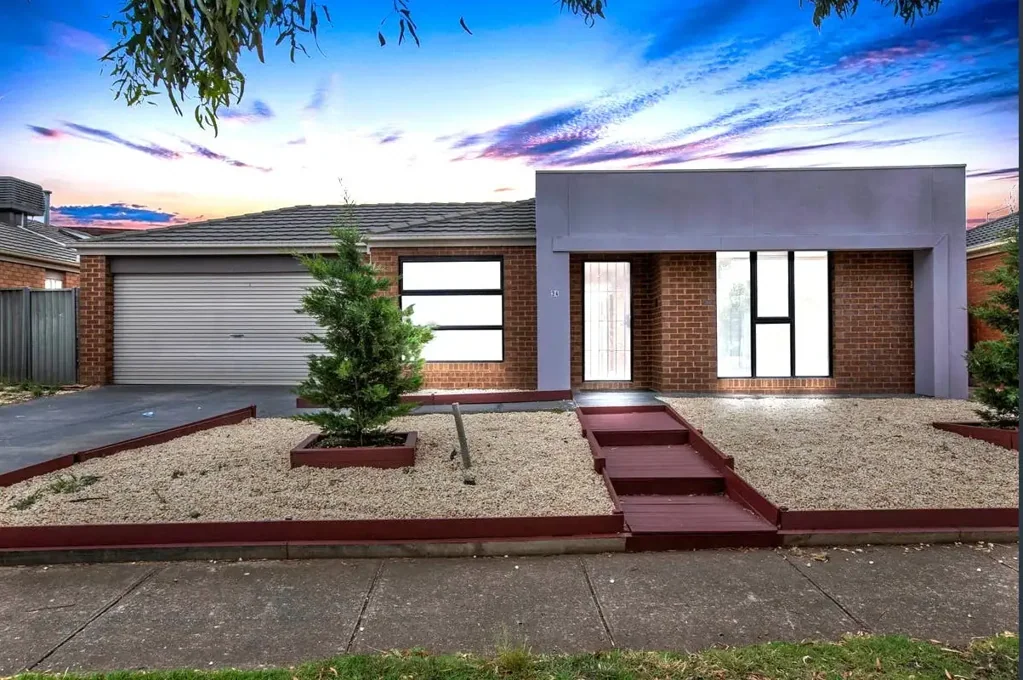 Modern Family Home in a Convenient Location!