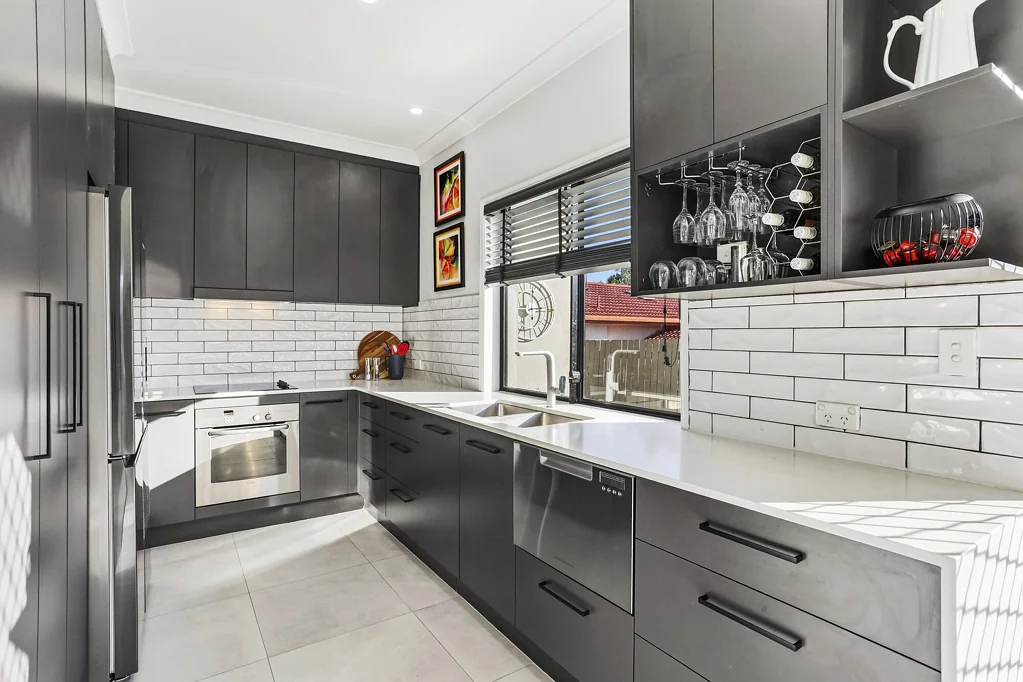 Ashmore 4房  A Unique & Beautifully Renovated Retreat in Ashmore!