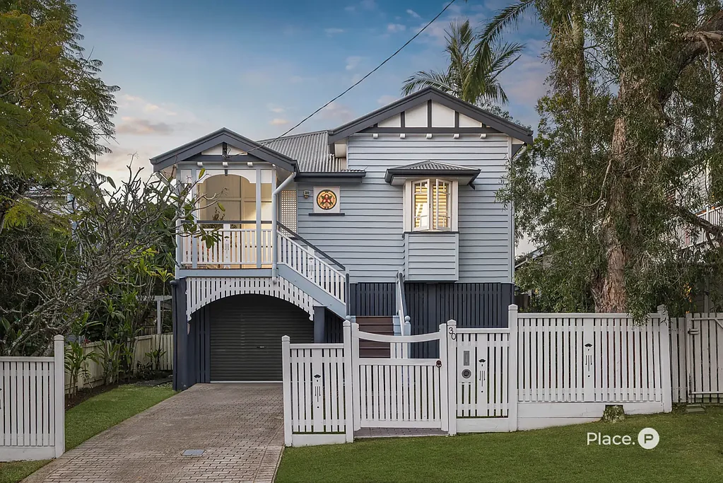 Camp Hill 3部屋 Classic Queenslander Charm in an Elevated North-to-Rear Camp Hill Position