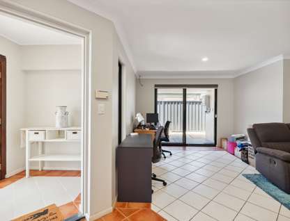 42 San Lorenzo Boulevard, Ellenbrook, WA 6069, 4 Bedrooms, 2 Bathrooms, House