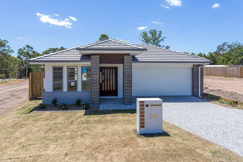 Executive Style Living In Sought After Location ***Increases to $740.00 27/08 ***