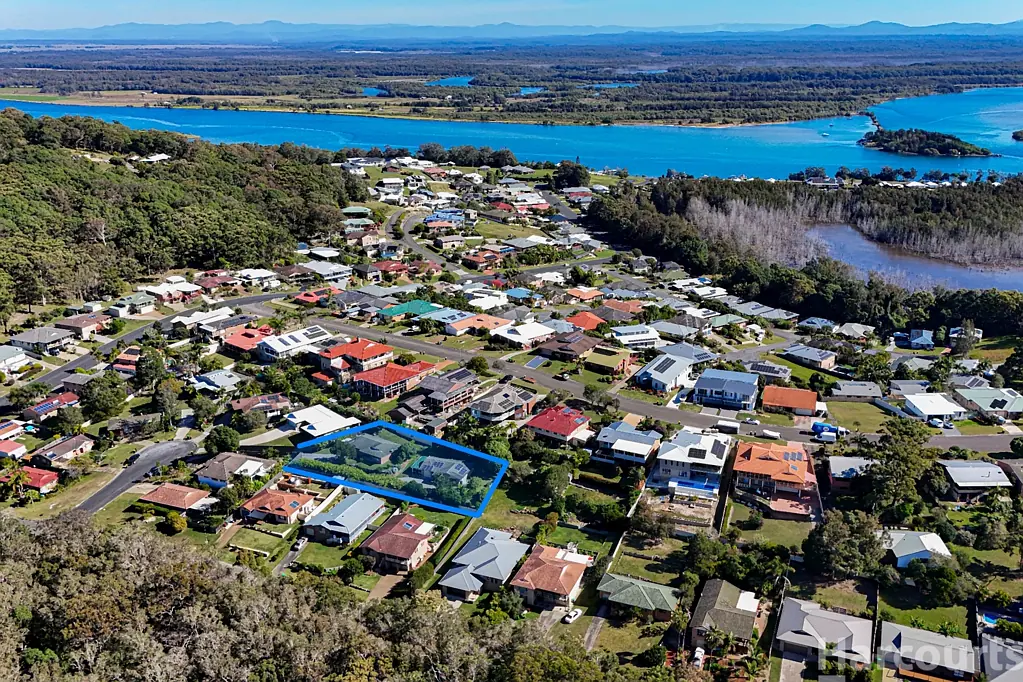 South West Rocks 6ਬੈੱਡਰੂਮ Ideal Investment Opportunity - Two Well Appointed Three Bedroom Duplexes