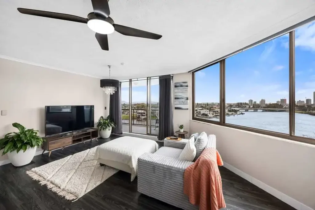 Surfers Paradise 2બેડરૂમ NORTH-FACING - PANORAMIC RIVER, OCEAN, SKYLINE & HINTERLAND VIEWS - EXPANSIVE ENTERTAINER'S BALCONY