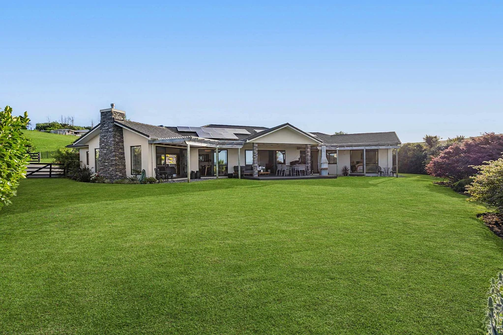 Kaukapakapa 6Moenga Complete Country Lifestyle Package
