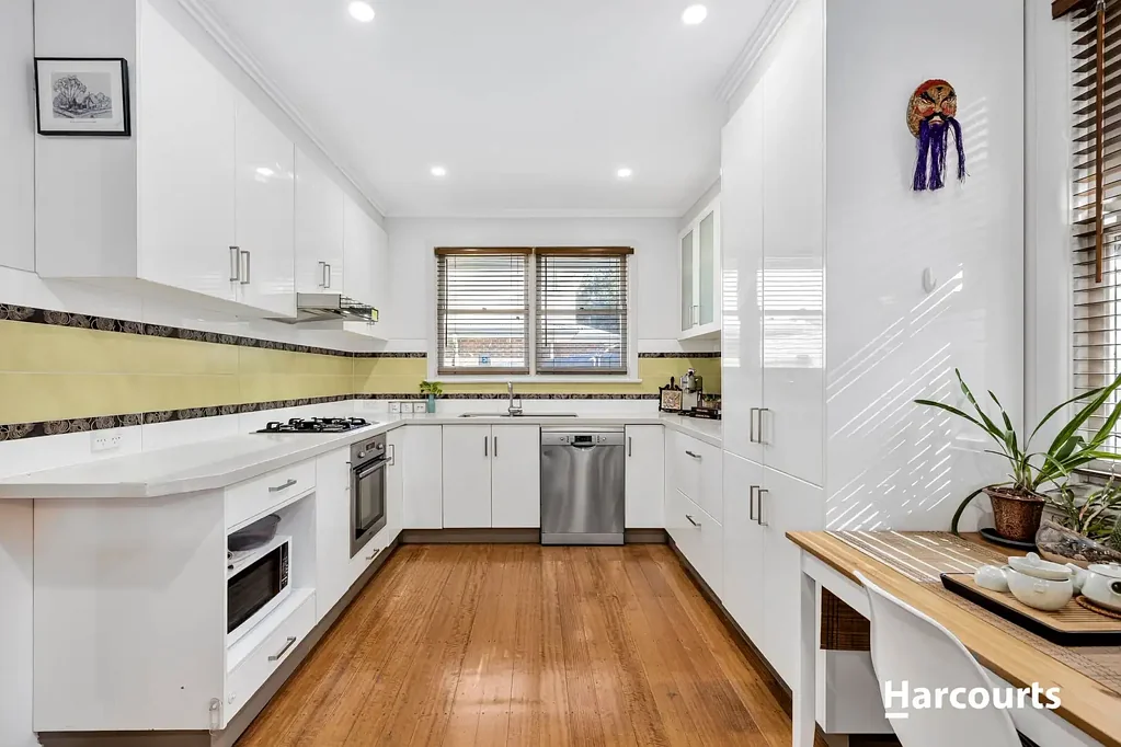 Mitcham 3Kwarto Modern Comforts with Optimal Locale Convenience