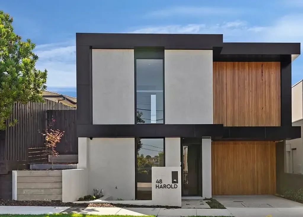 Modern Family Living in the Heart of Bulleen