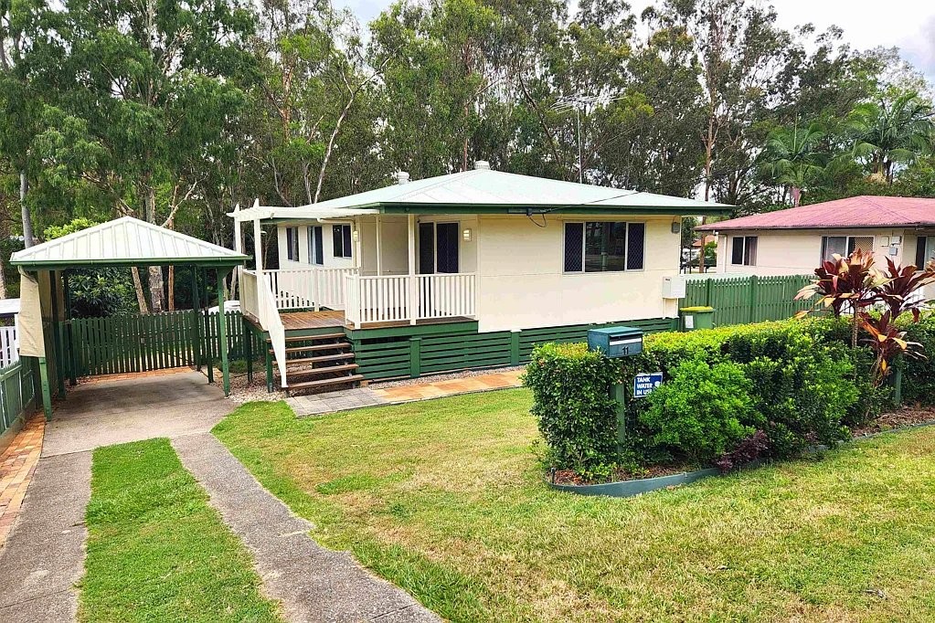 11 PICKERING STREET, Riverview, QLD 4303