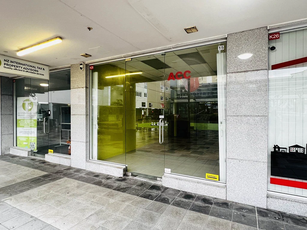 Newmarket AFFORDABLE 50M² NEWMARKET RETAIL