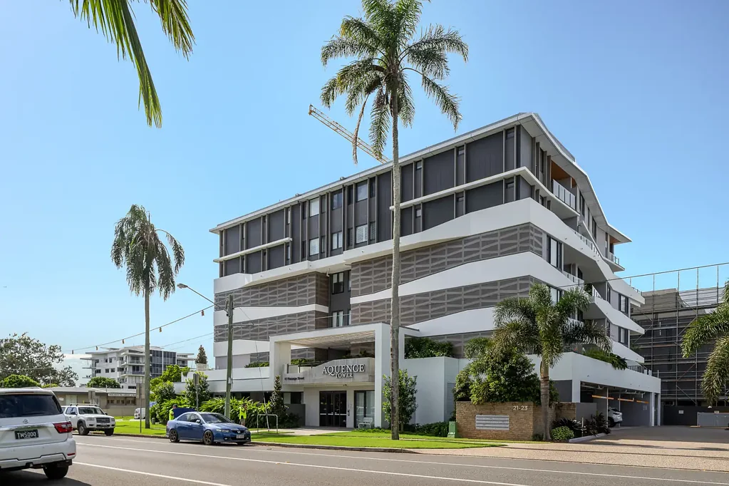 Cleveland 3 Bedroom VIEWS OVER MORETON BAY!