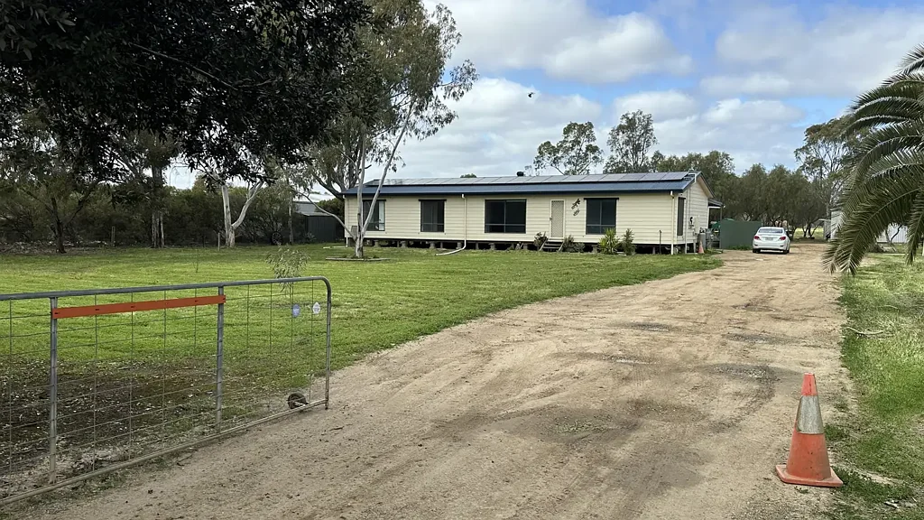 Welcome to 46A Dawkins Road – Your Spacious Rural Haven!