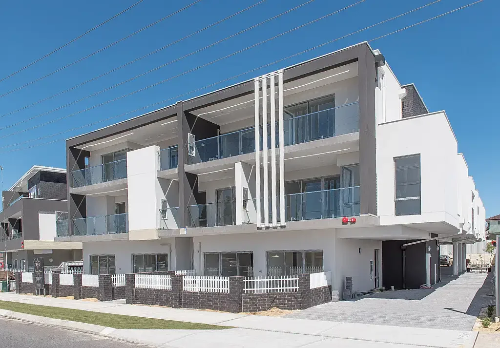 TIDY, MODERN TWO BEDROOM, TWO BATHROOM APARTMENT