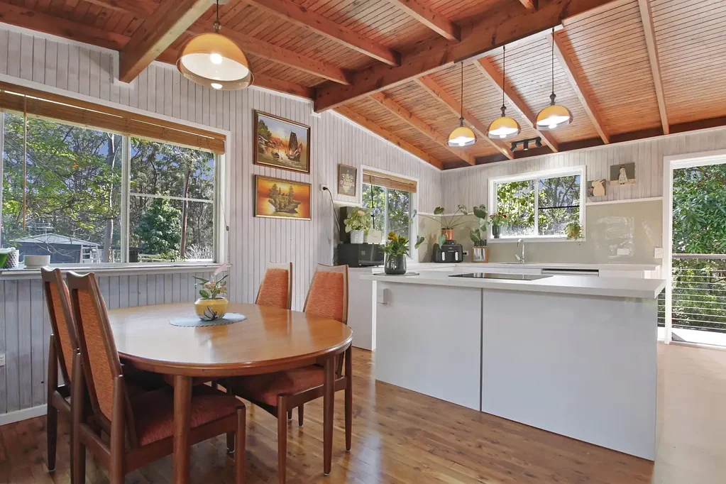 Macleay Island 2બેડરૂમ Fully Renovated Family Home Set Amongst Nature...