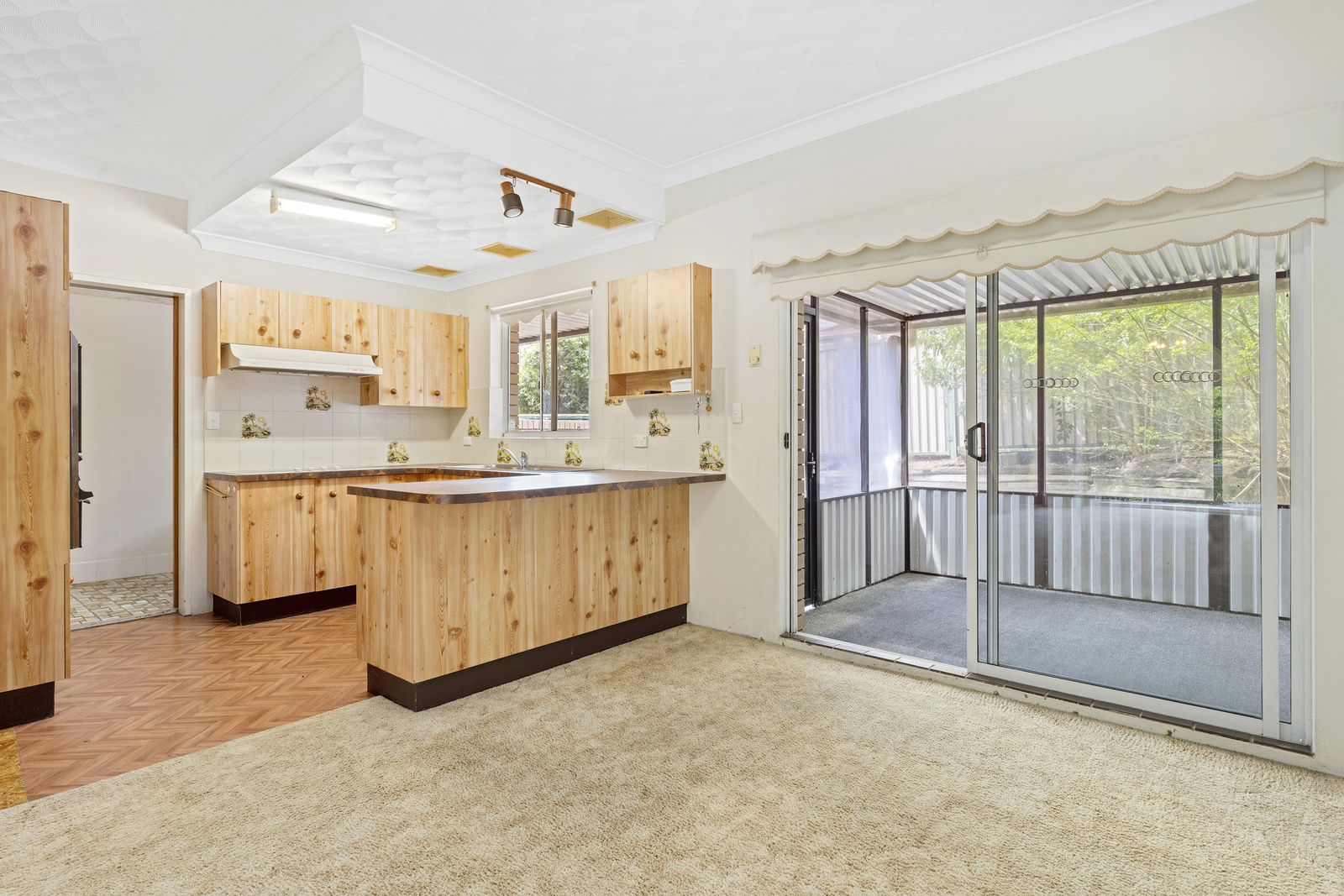 CAMELOT COURT UNIT 4 87-93 YATHONG RD, CARINGBAH NSW 2229, 0 ਕਮਰੇ, 0 ਬਾਥਰੂਮ, Townhouse