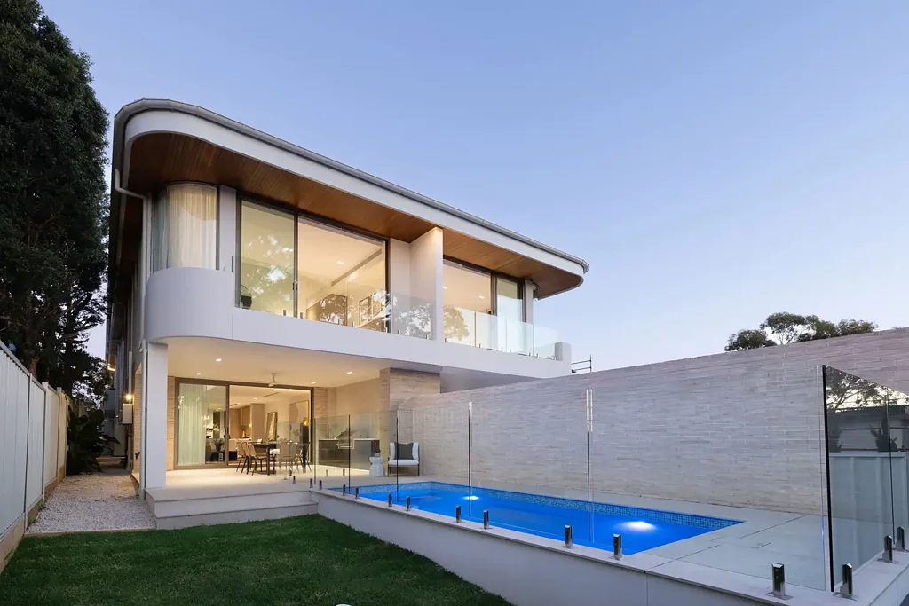 Luxury residence in waterside location with lift access & 10 car basement parking.
