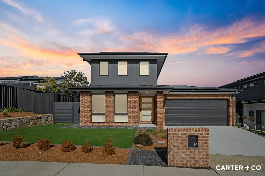 Taylor 5ਬੈੱਡਰੂਮ Modern Elegance Meets Family Functionality