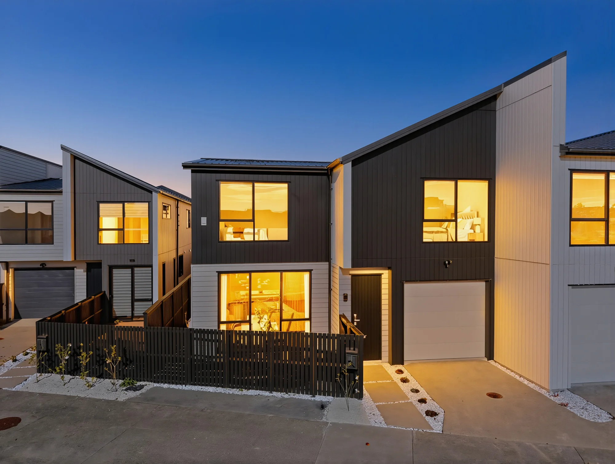 Hobsonville 4房 Modern, Low Maintenance & Move-In Ready