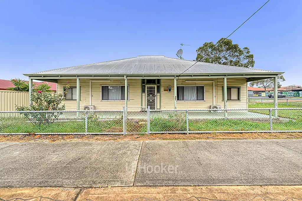 31 & 33 Throssell Street, Collie, WA 6225