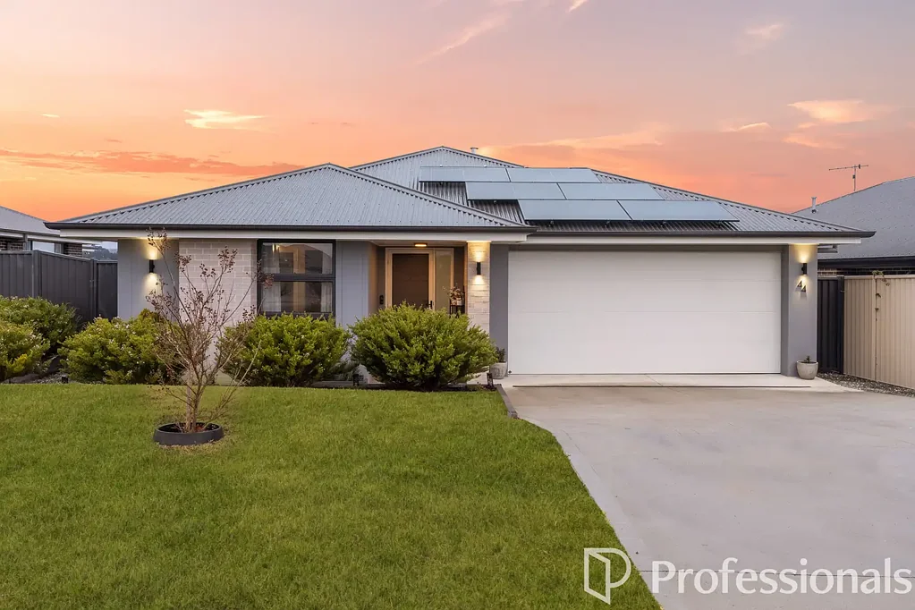44 Meagher Street, Llanarth, NSW 2795