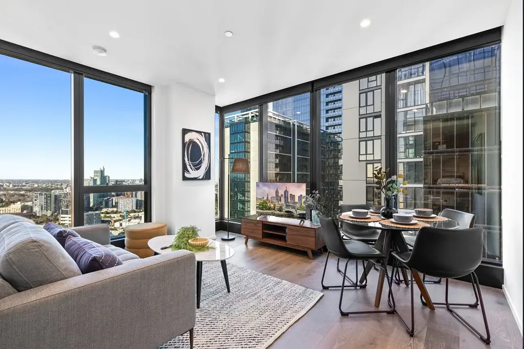 Luxury Fully Furnished Living in Australia 108  Iconic Southbank Address