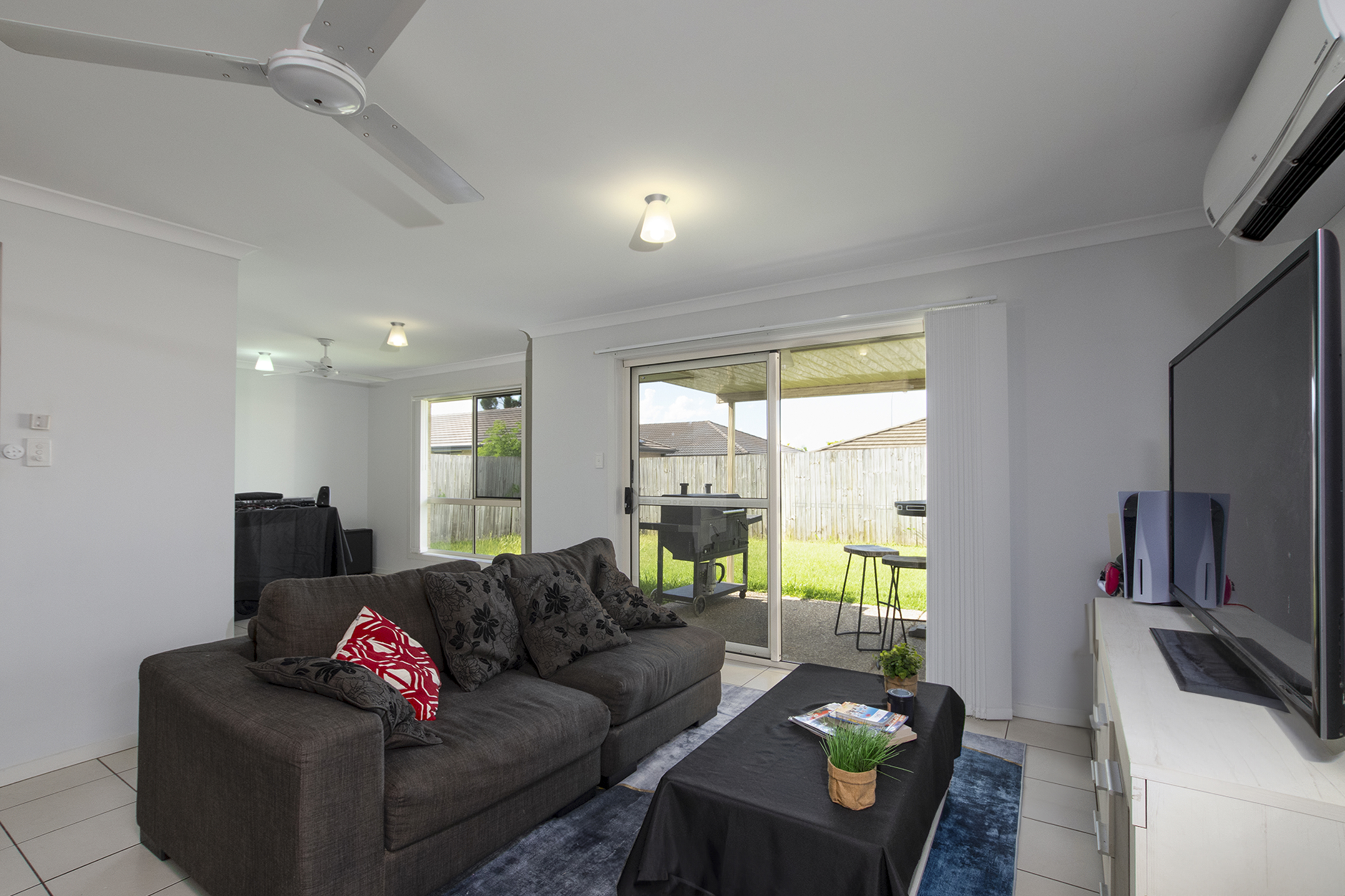 4 PLEASANT DR, REDBANK PLAINS QLD 4301, 0 habitaciones, 0 baños, House