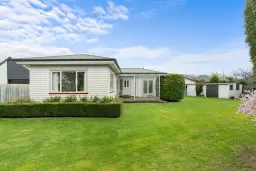 102 Wairakei Road, Bryndwr