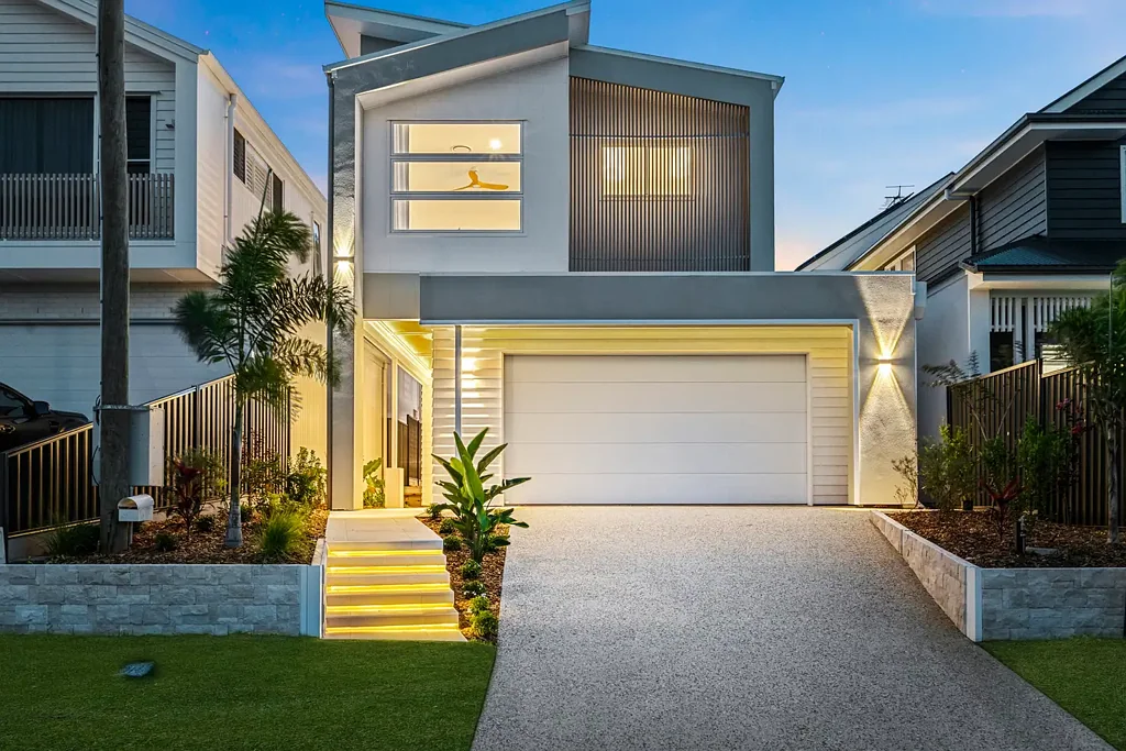 36 Buderim Street, Manly, QLD 4179