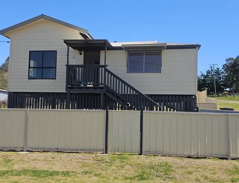 2 Forrest Street, Kalpowar, QLD 4630, 3房, 1浴, House