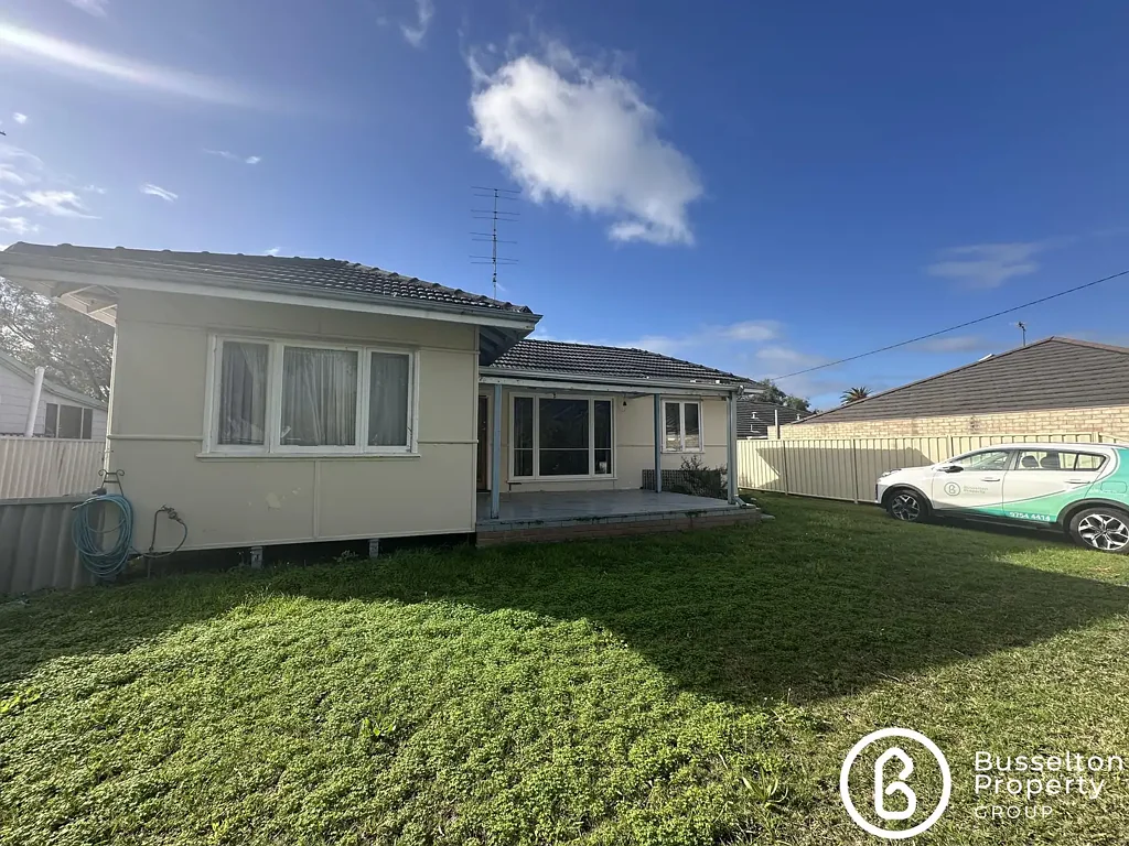 5 MOORE STREET, WEST BUSSELTON