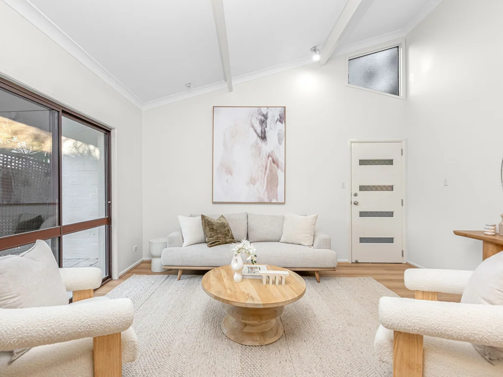 12 Jillian Street, Chapel Hill, QLD 4069