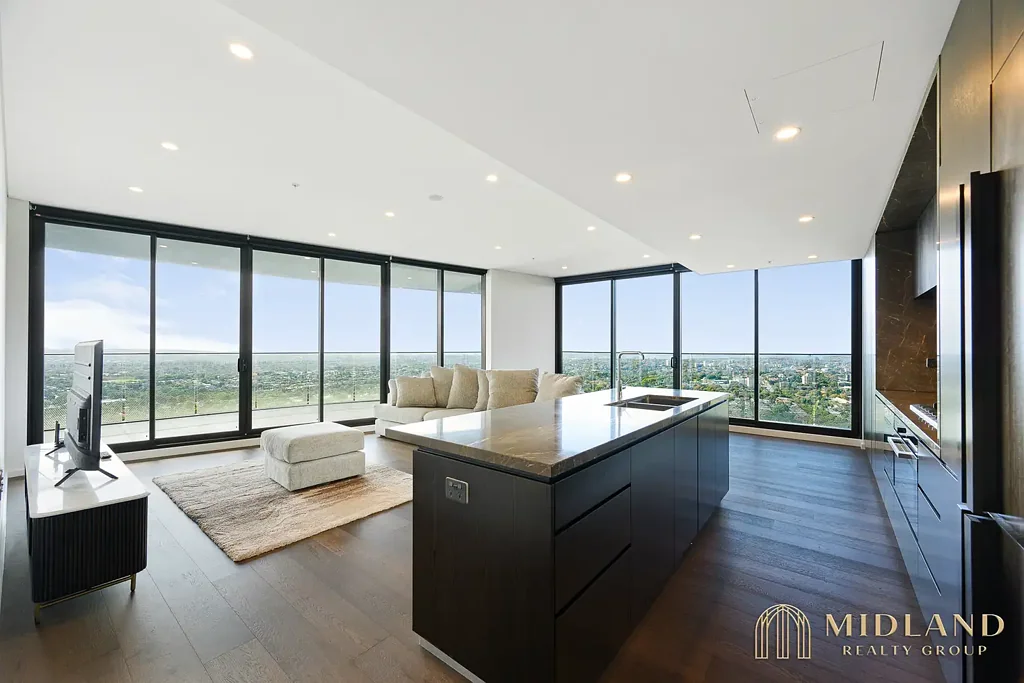St Leonards 3房 壮丽景观东北角 196平米宽敞空间 高端Miele厨房 双车位礼宾服务 A Premier Northeast Corner Residence with Light, Space & Spectacular Views
