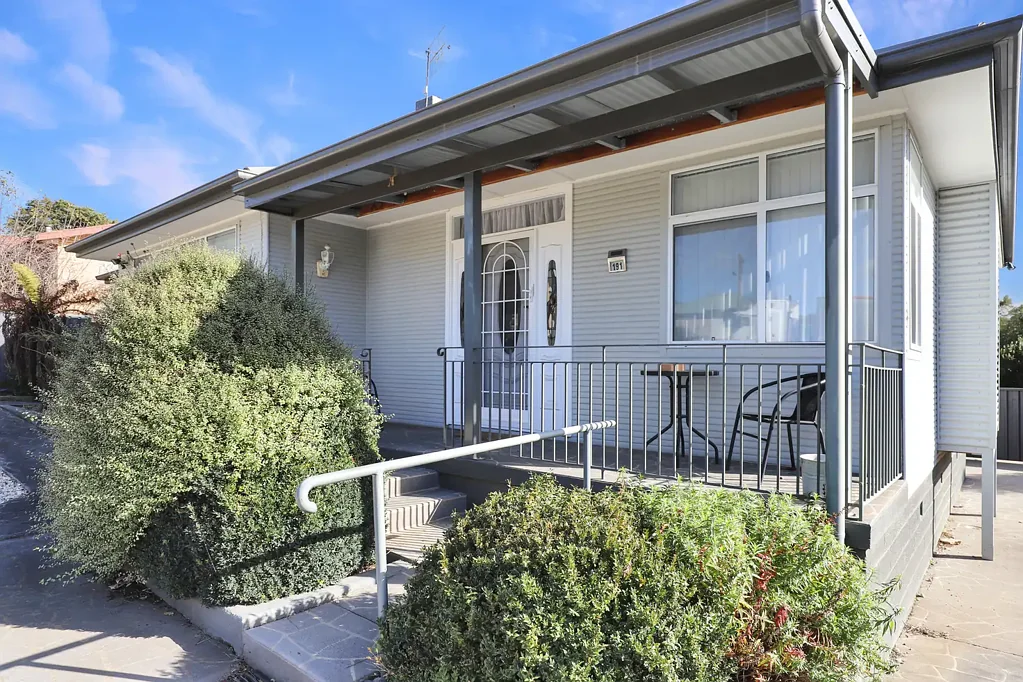 191 Maybe Street, Bombala, NSW 2632