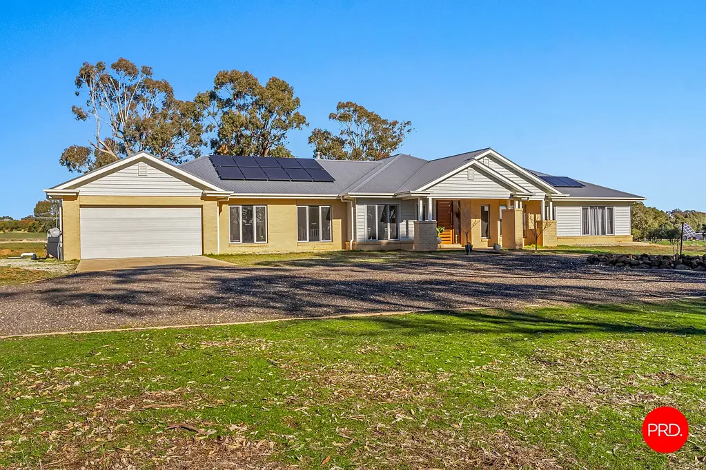 183 Sunrise Crescent, Lockwood South, VIC 3551