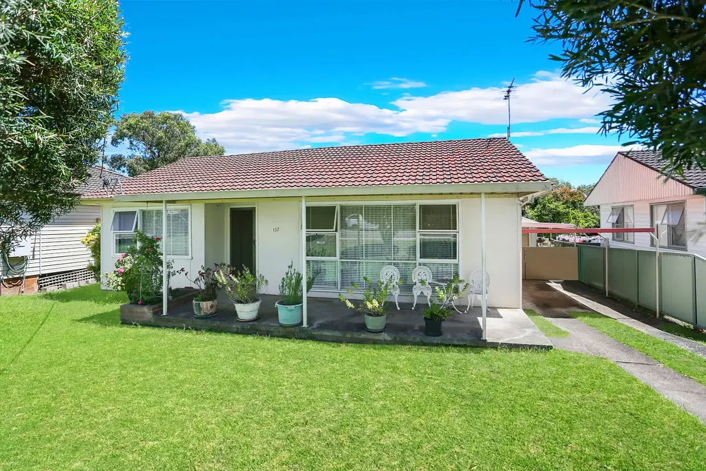 132 Binalong Road, Toongabbie, NSW 2146