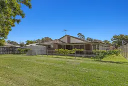 3 Intrepid Court, Beachmere