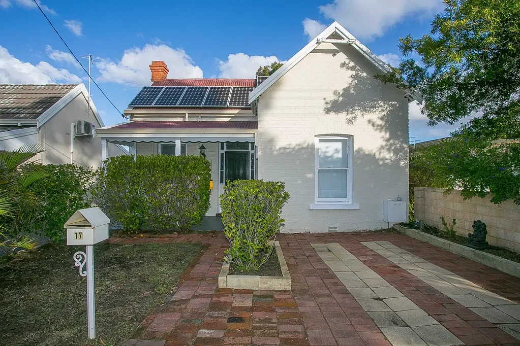 Once upon a time in Woodbridge- UTILITIES INCLUDED IN WEEKLY RENT