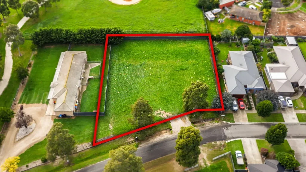 Sale AMAZING LAND OPPORTUNITY