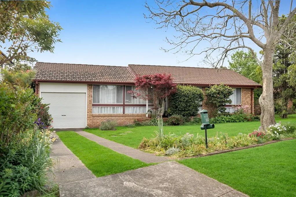 25 Longhurst Road, Minto, NSW 2566