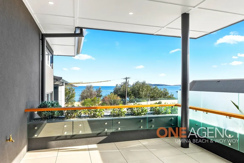 SUPERB SEASIDE APARTMENTS !