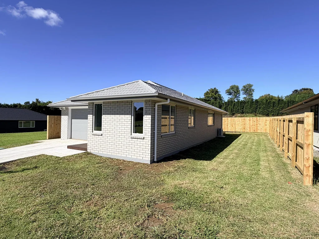 Kerikeri 3房  IMMEDIATE OCCUPANCY - IN TOWN LOCATION