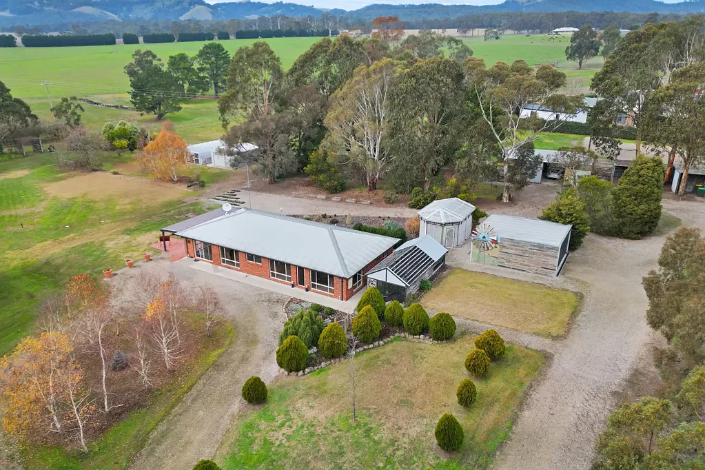 49 Considine Drive, Yinnar South, VIC 3869