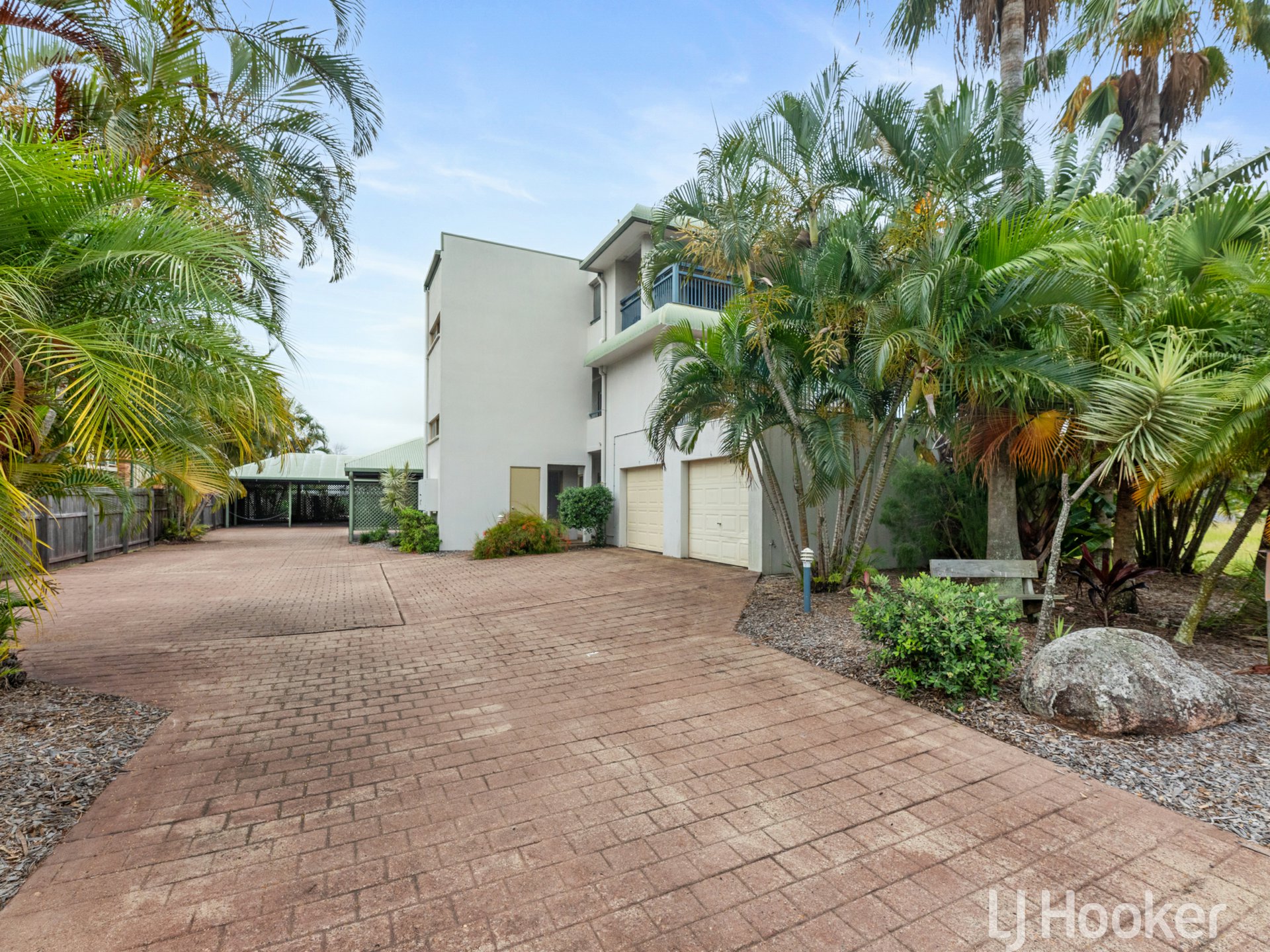 UNIT 1 3 BEACH RD, PIALBA QLD 4655, 0房, 0浴, Unit