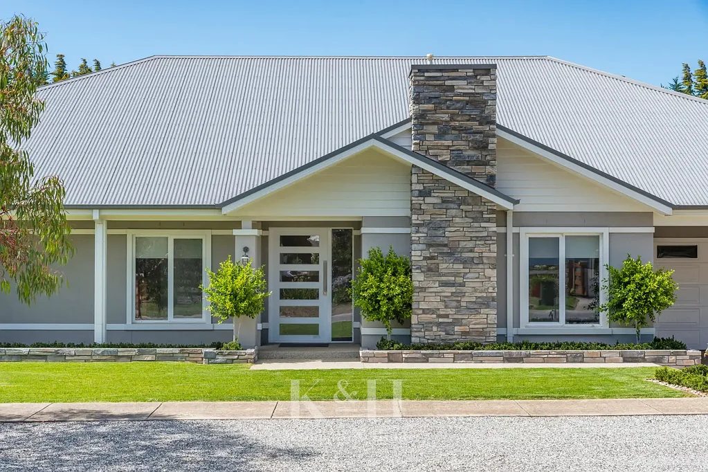 Gisborne 5ਬੈੱਡਰੂਮ Contemporary Family Oasis – Space, Style & Comfort (2,171m2 approx.)