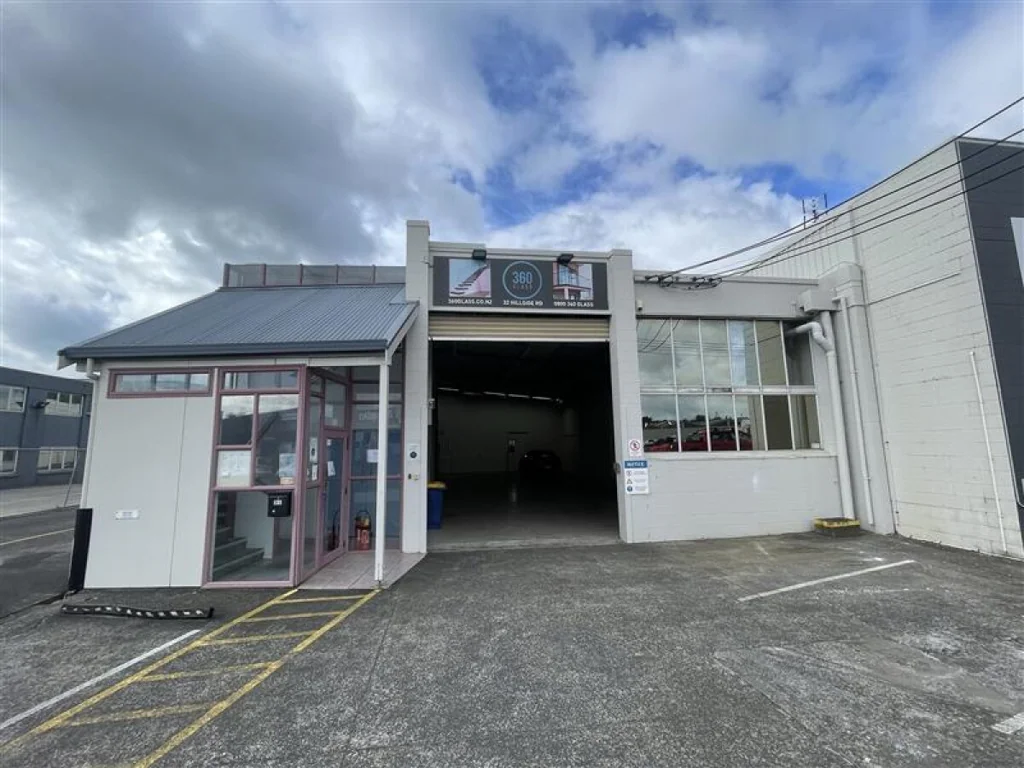 Wairau Valley 347 sqm Road Front in Wairau - Dual Access