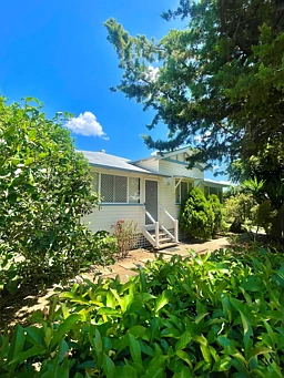 25A Dragon St, Warwick
