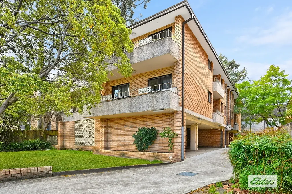 North Parramatta 2ਬੈੱਡਰੂਮ Top Floor Apartment in Prime Location!